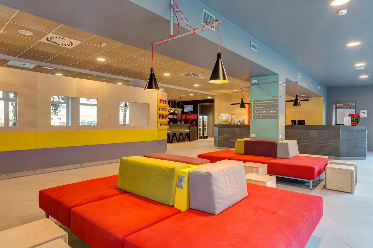 Hostel Meininger Milano Garibaldi Italy